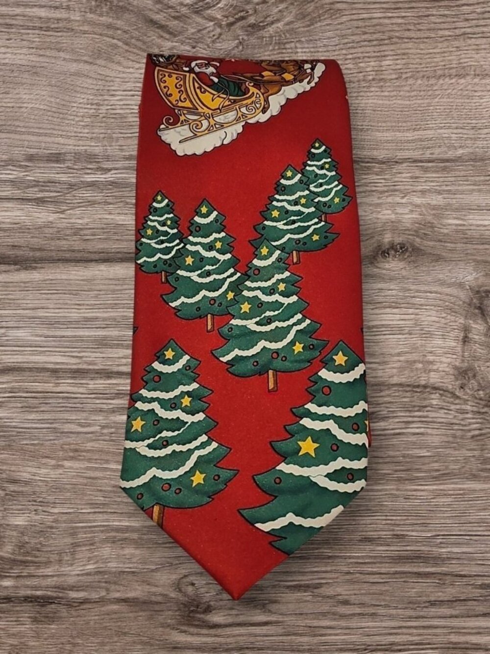 Christmas NeckTie Holiday Traditions Red Color NEW TIE
